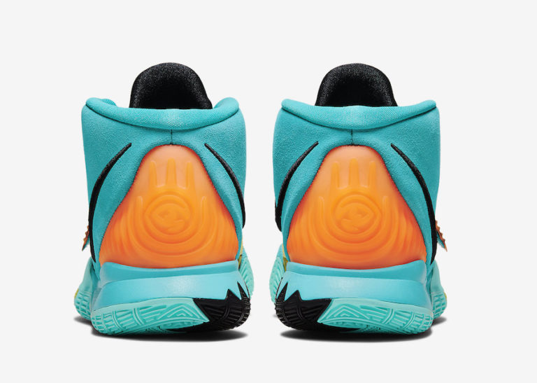 pink sandshoes