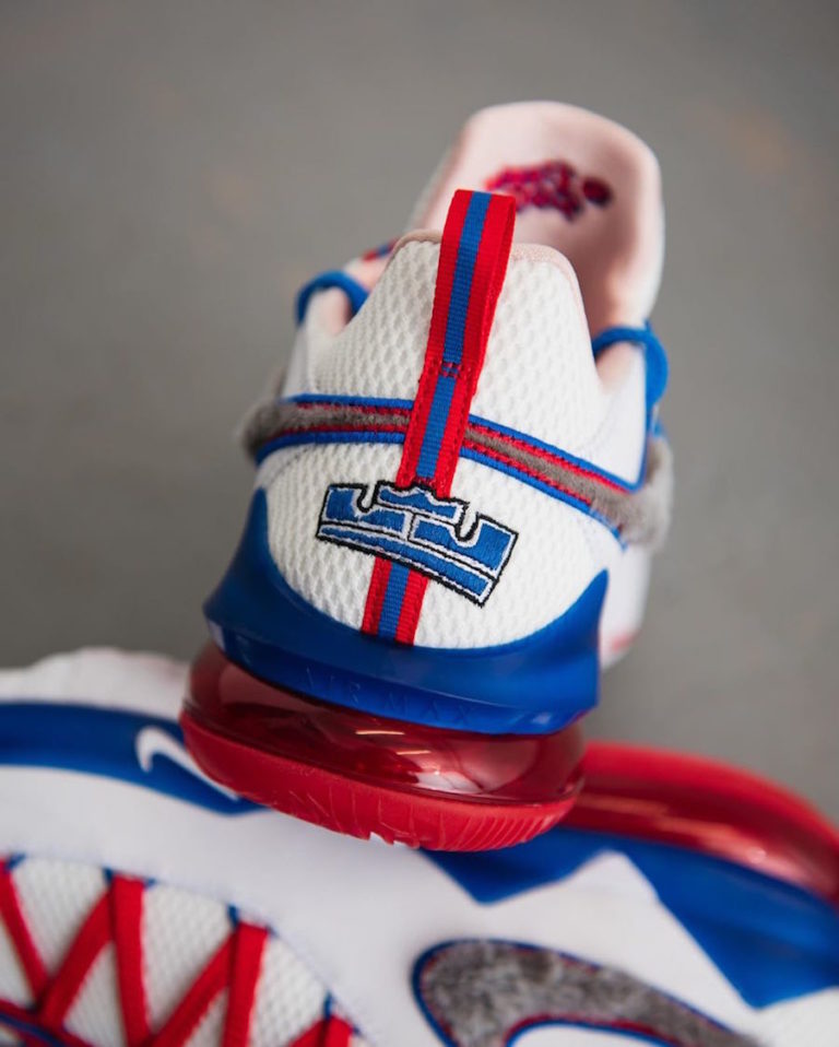 lebron james tune squad shoe