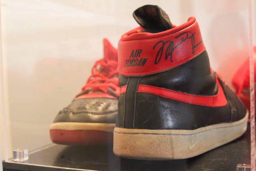 Michael Jordan Banned Nike Air Ship PE