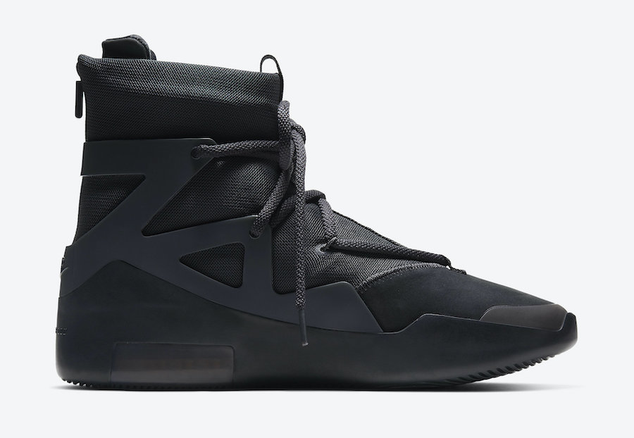 Nike Air Fear of God 1 String The Question vs. Nike Air Fear of 