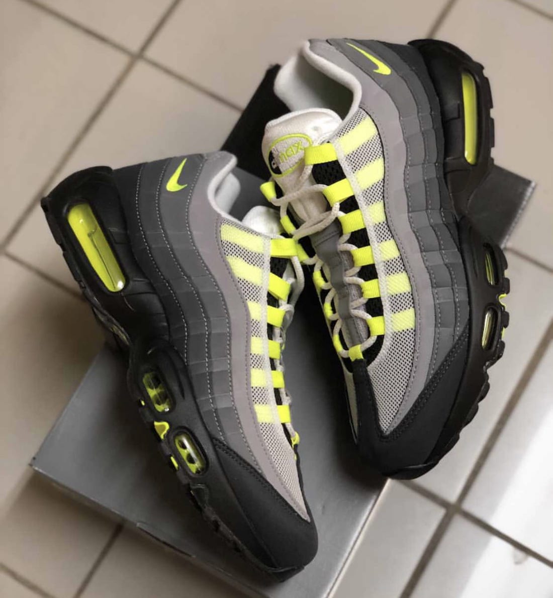 Nike Air Max 95 OG Neon Yellow 2020 Release Date CT1689-001