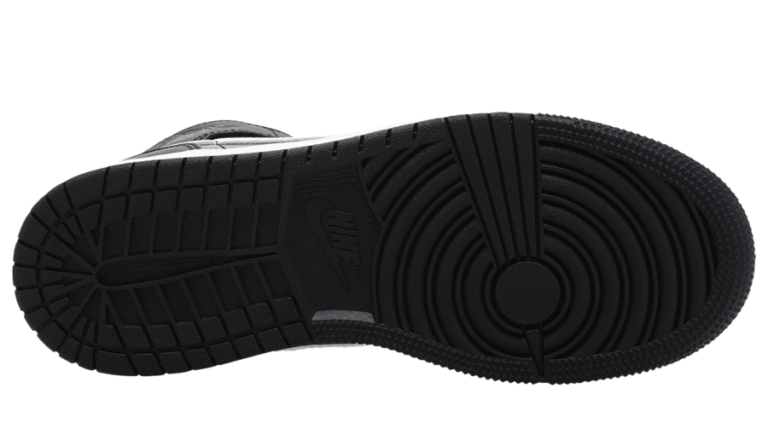 kobe bryant dunk low