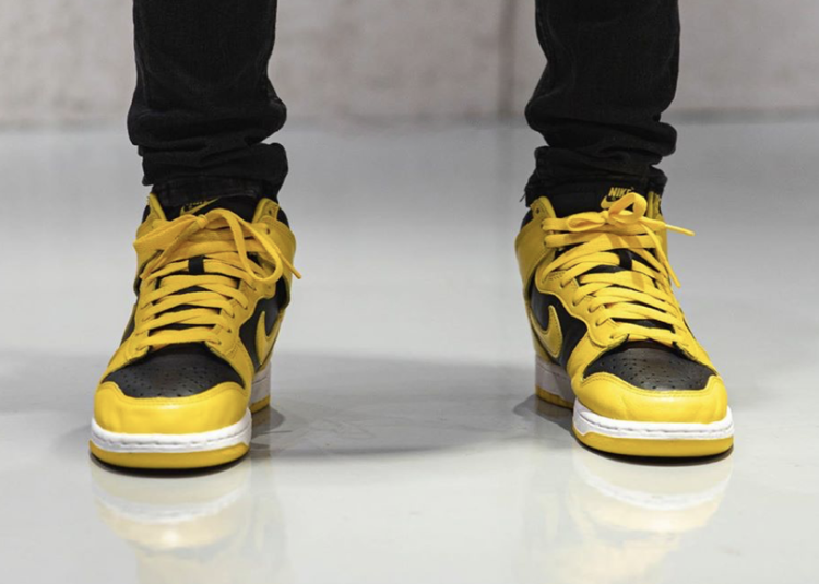 stockx dunk maize