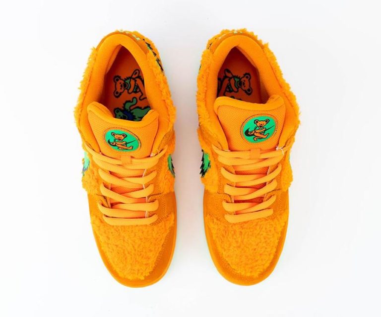 sb dunk bear