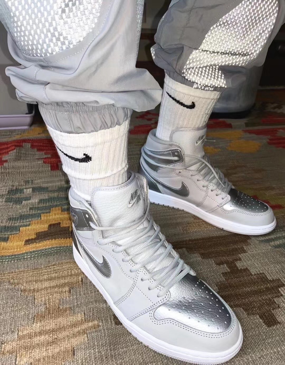 jordan 1 neutral grey on feet