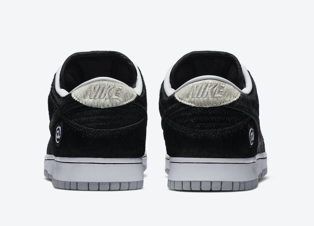 Medicom Toy Nike SB Dunk Low BE@RBRICK CZ5127-001 2020 Release 