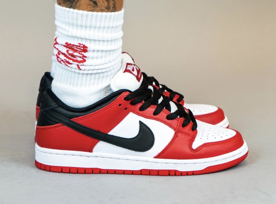 Nike SB Dunk Low Pro Chicago BQ6817-600 Release Date On-Feet