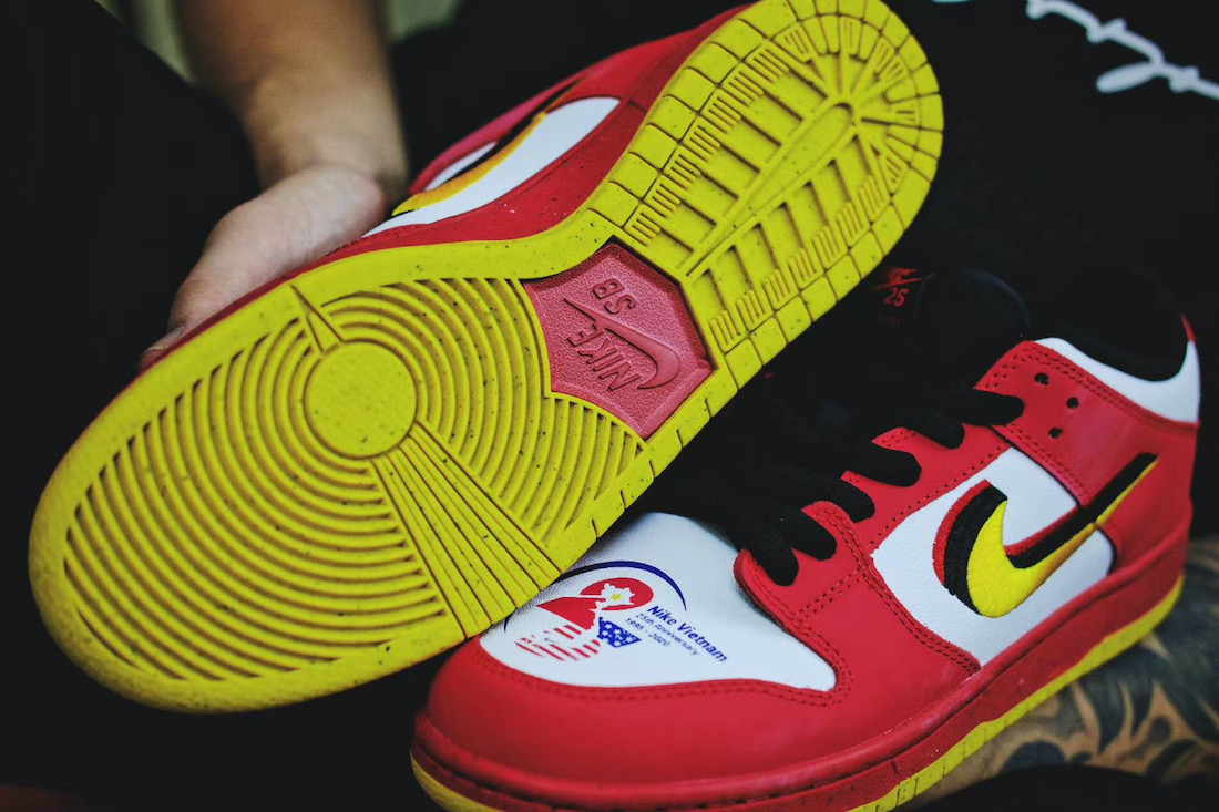 Nike SB Dunk Low Vietnam 25th Anniversary 309242-307 Release Date Pricing