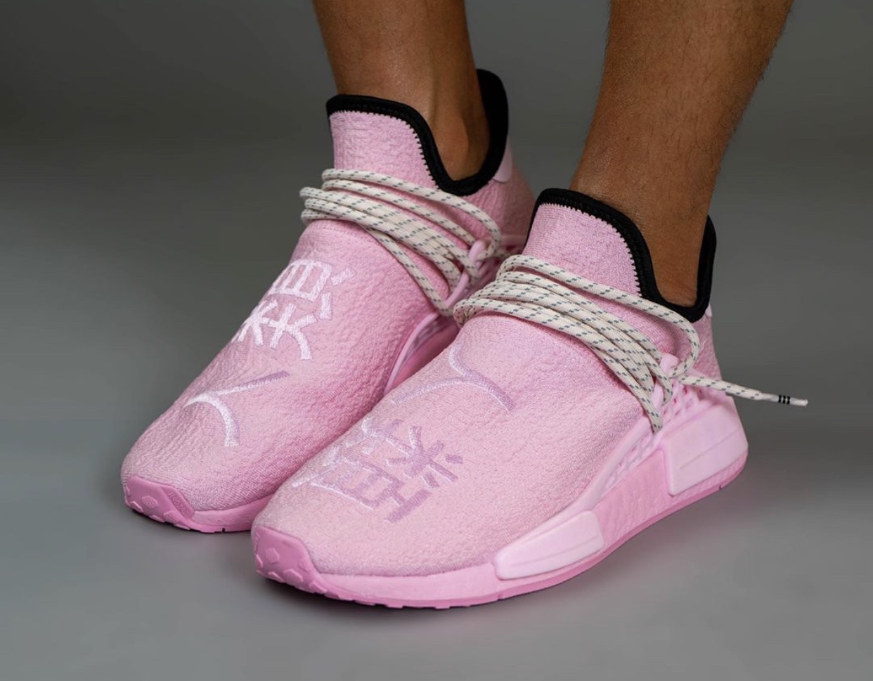 unidad niebla tóxica carbón Pharrell adidas NMD Hu Pink GY0088 Release Date - Sneaker Bar Detroit
