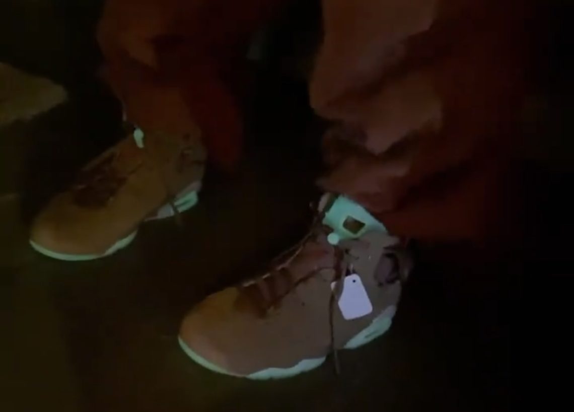 unboxing travis scott jordan 6