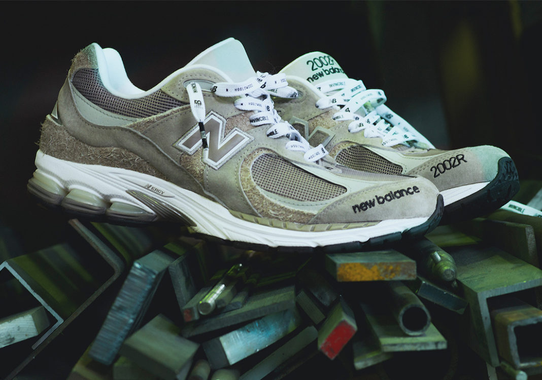 Invincible N.Hoolywood New Balance 2002R Release Date - SBD