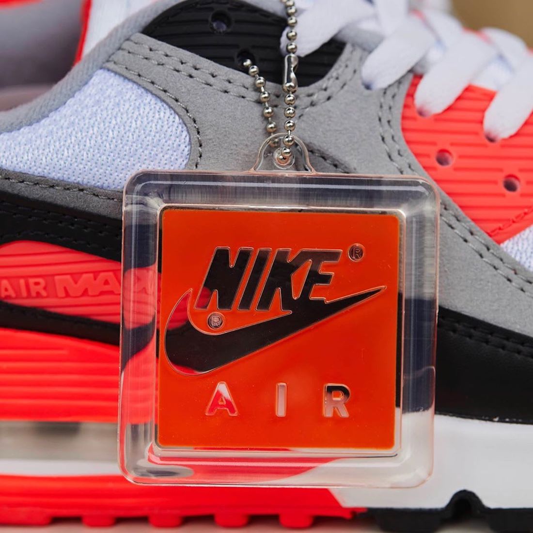 Аир тег. Найк АИР таг. Nike tag. Air Max 90 og Vintage 'Infrared'. АИР таг реплика.