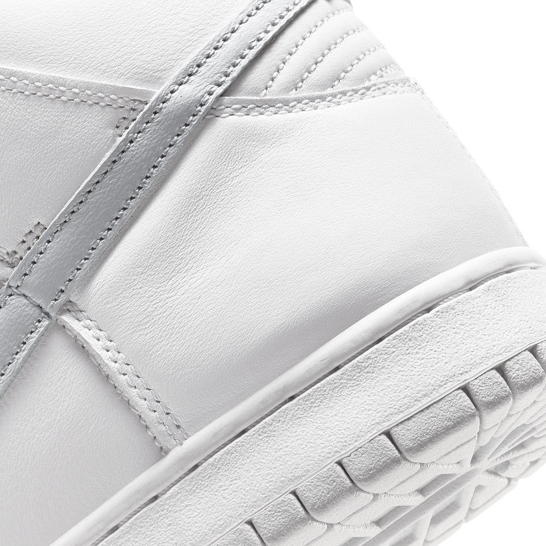 Nike Dunk High White Pure Platinum CZ8149-101 Release Date