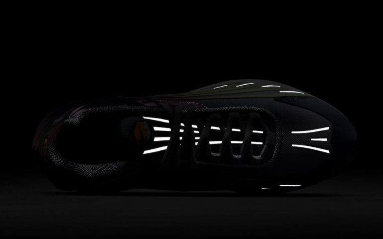 nike air max plus eggplant