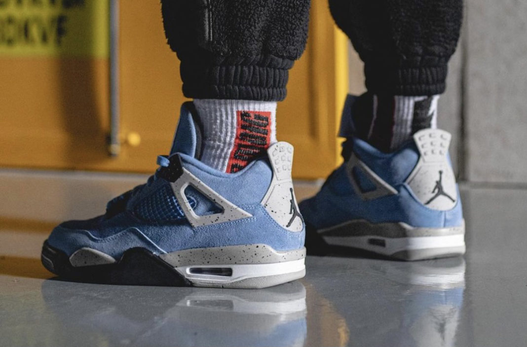 jordan 4 university blue with black laces