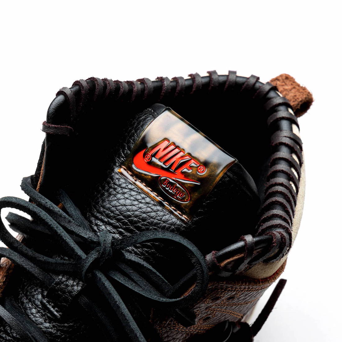 Bodega Nike Dunk High Legend CZ8125-200 Release Date