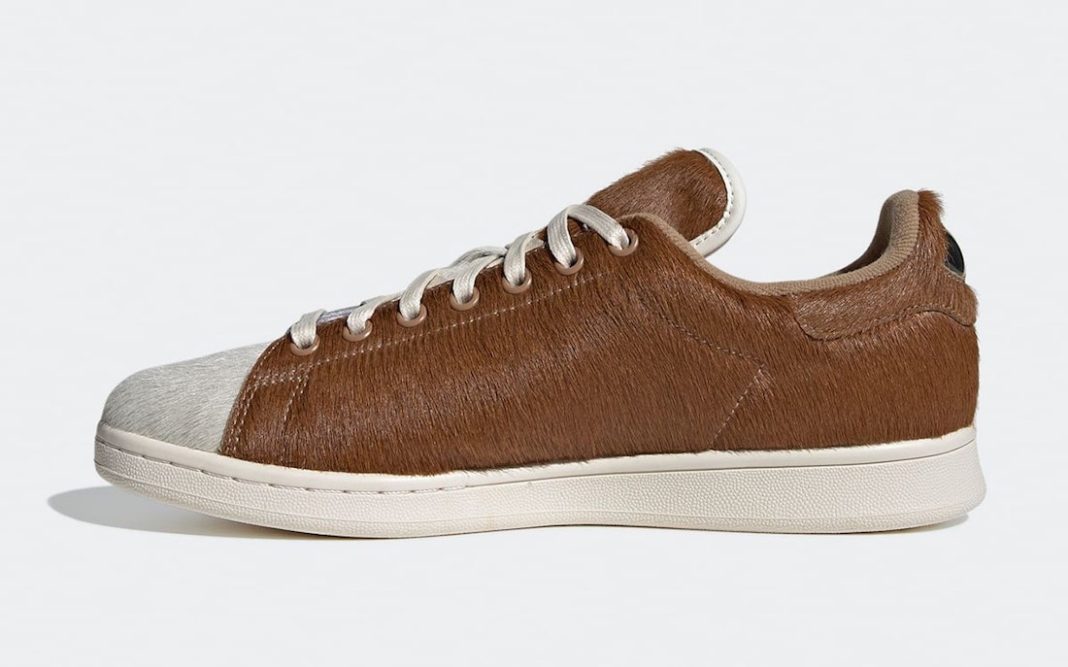 Gremlins adidas Stan Smith Christmas Monster S42669 Release Date - SBD