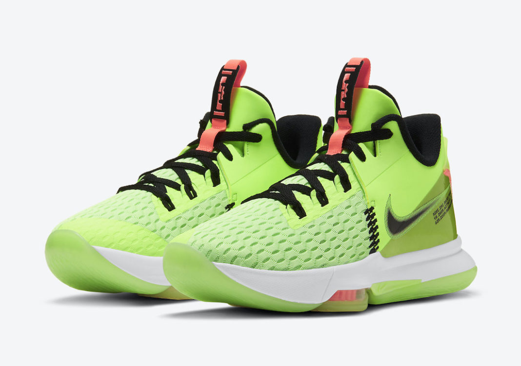 Nike LeBron Witness 5 Grinch CQ9381-300 Release Date - SBD