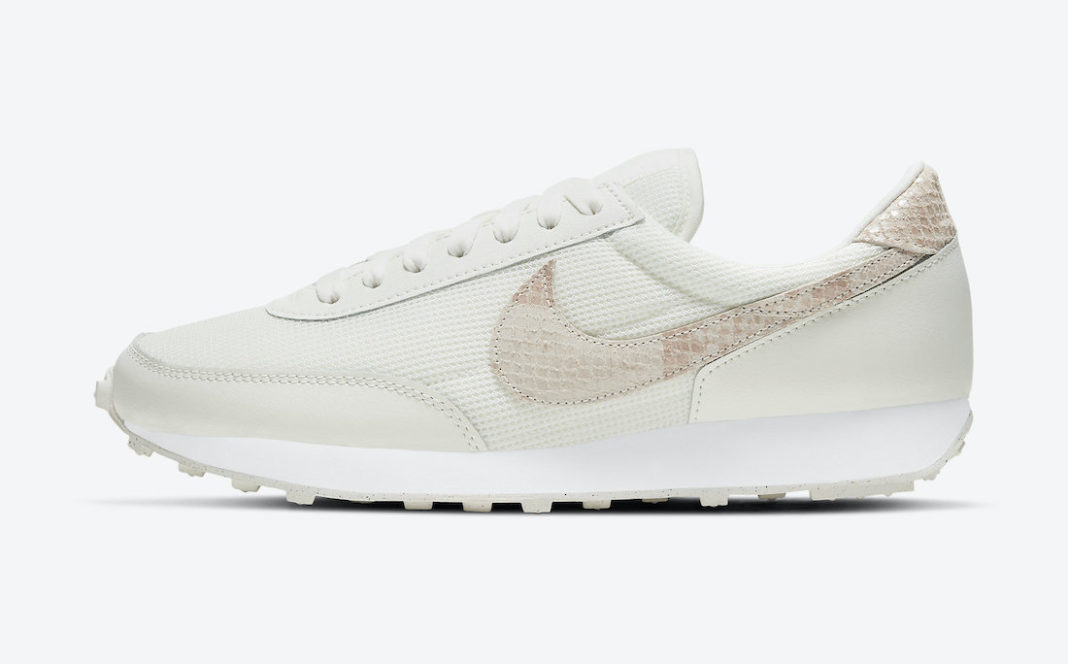 nike daybreak beige yellow