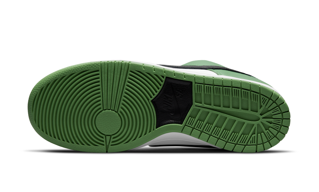 Nike SB Dunk Low Classic Green Release Date BQ6817-302