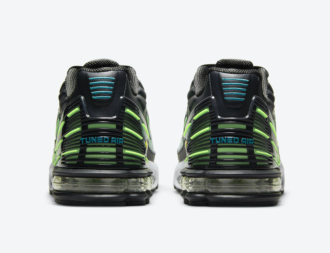 Travis Scott × Nike Air Jordan 1 Retro High OG 24.5cm DM2835-001 Release Date