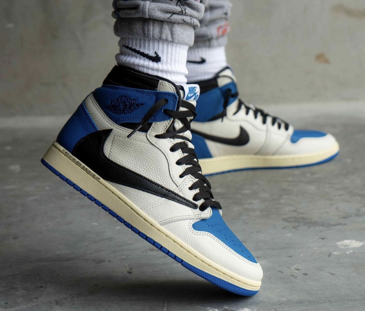 Travis Scott Fragment Air Jordan 1 Military Blue DH3227-105