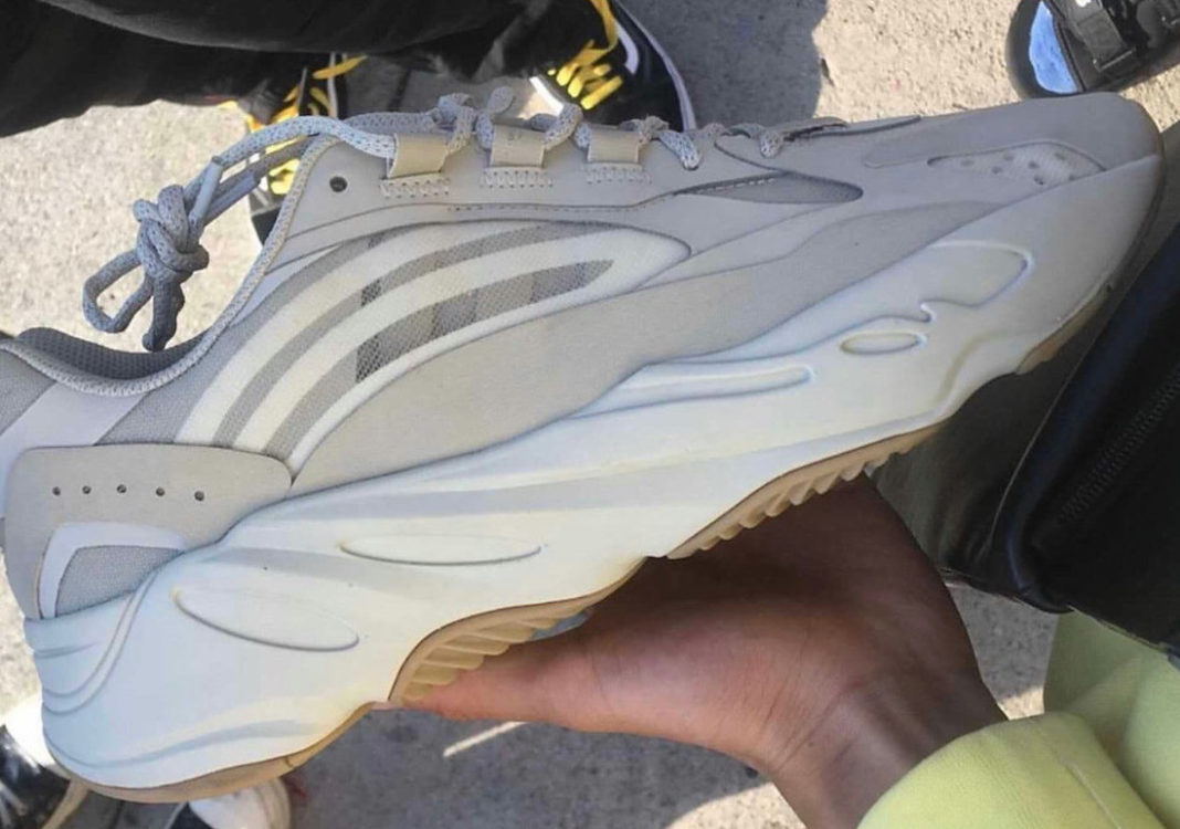 cost of yeezy boost 700