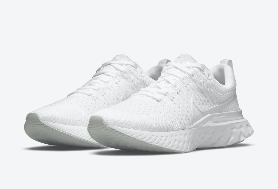 all white nike reacts