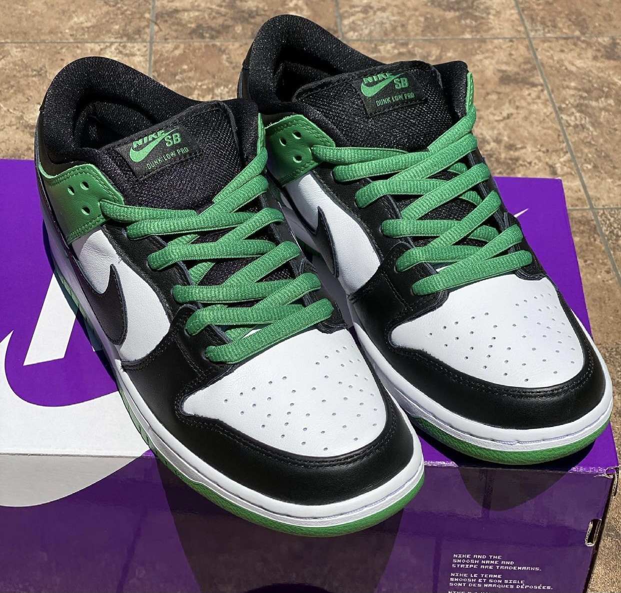 ブランド NIKE - NIKE SB DUNK LOW PRO Classic Green 27.5の通販 by mercadona｜ナイキ