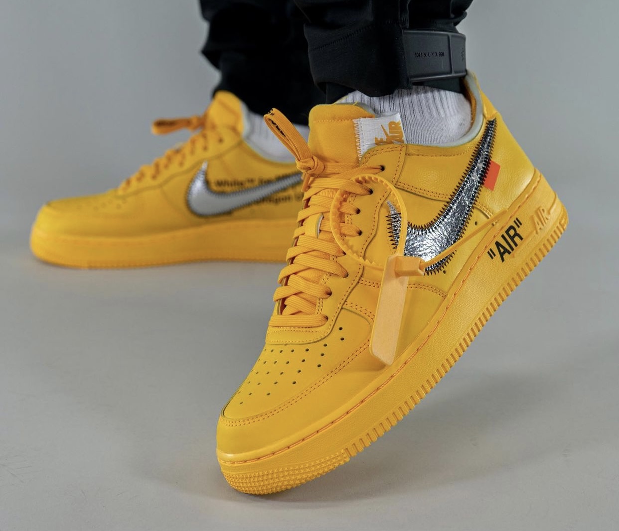 Off-White x italian nike revolution 2 mens kohls shoes outlet coupon Low University Gold DD1876-700 Release Date On-Feet