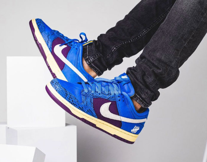 undefeated dunks on feet