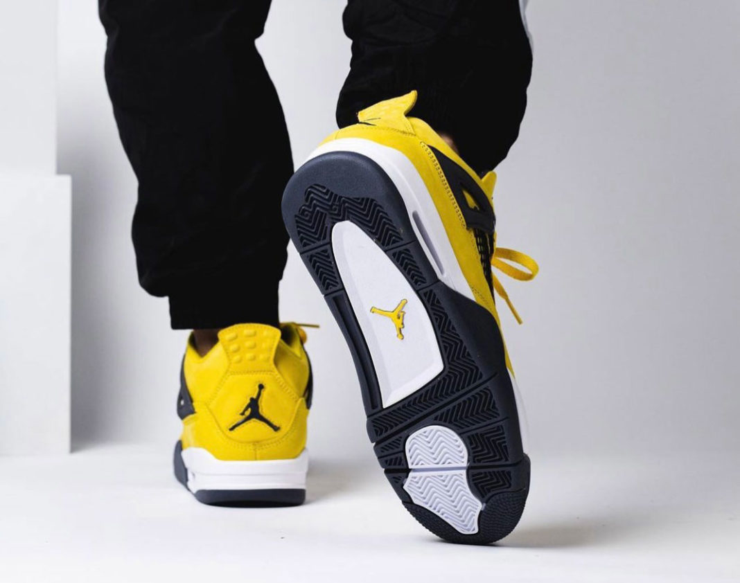 aj4 lightning release date