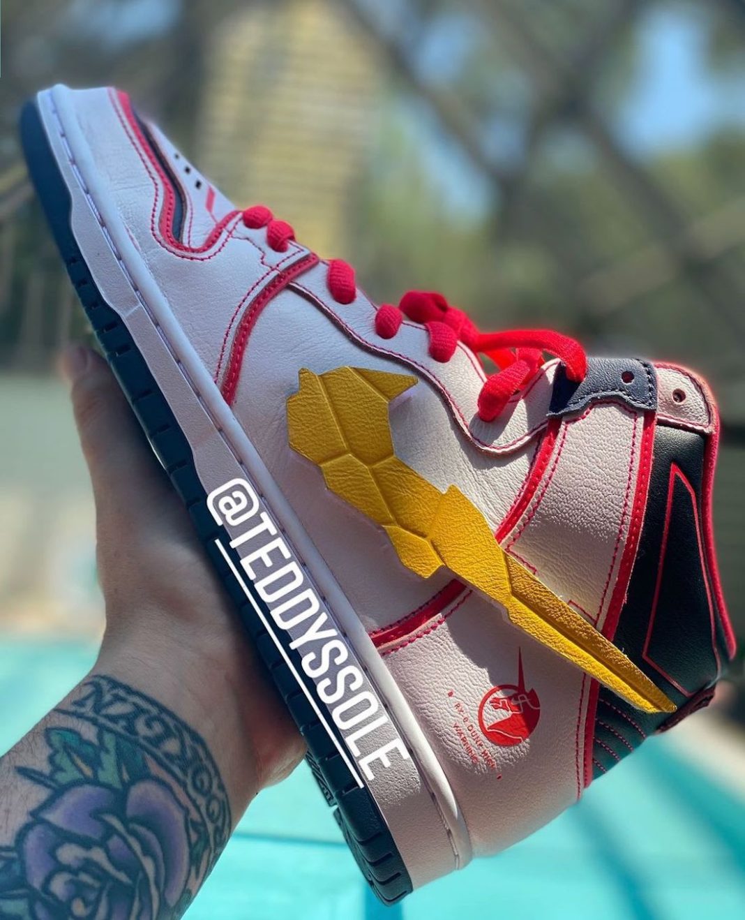 bandai gundam x nike