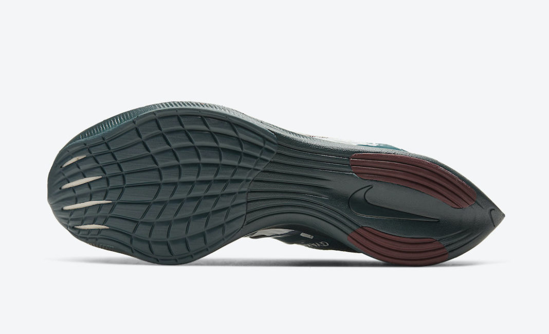 Undercover x Nike Gyakusou ZoomX VaporFly Next% 2 CT4894-600 CT4894-300 Release Date - SBD