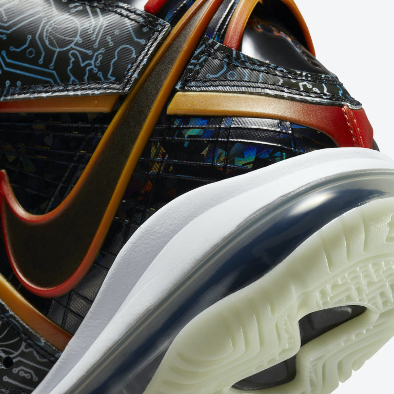 Nike LeBron 8 Space Jam DB1732-001 Release Date - SBD