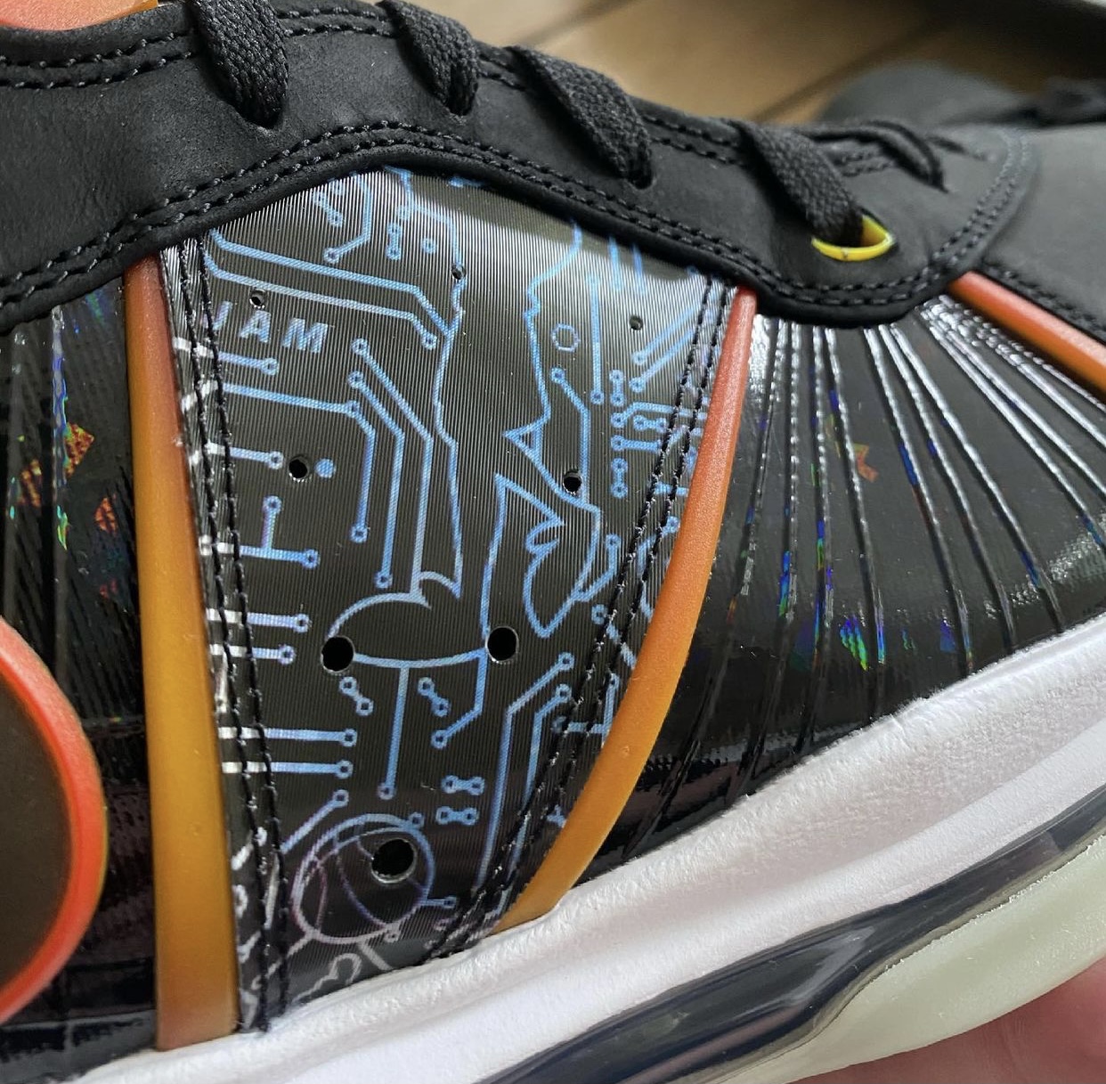 Nike LeBron 8 Space Jam DB1732-001 Release Date Pricing