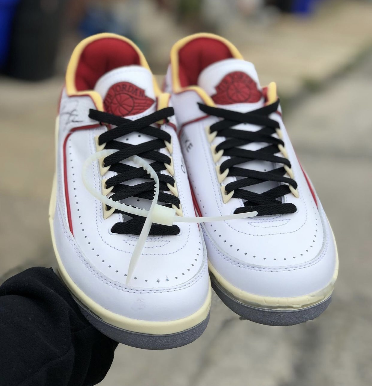 Off-White Air Jordan 2 Low White Red DJ4375-106 Release Date Front