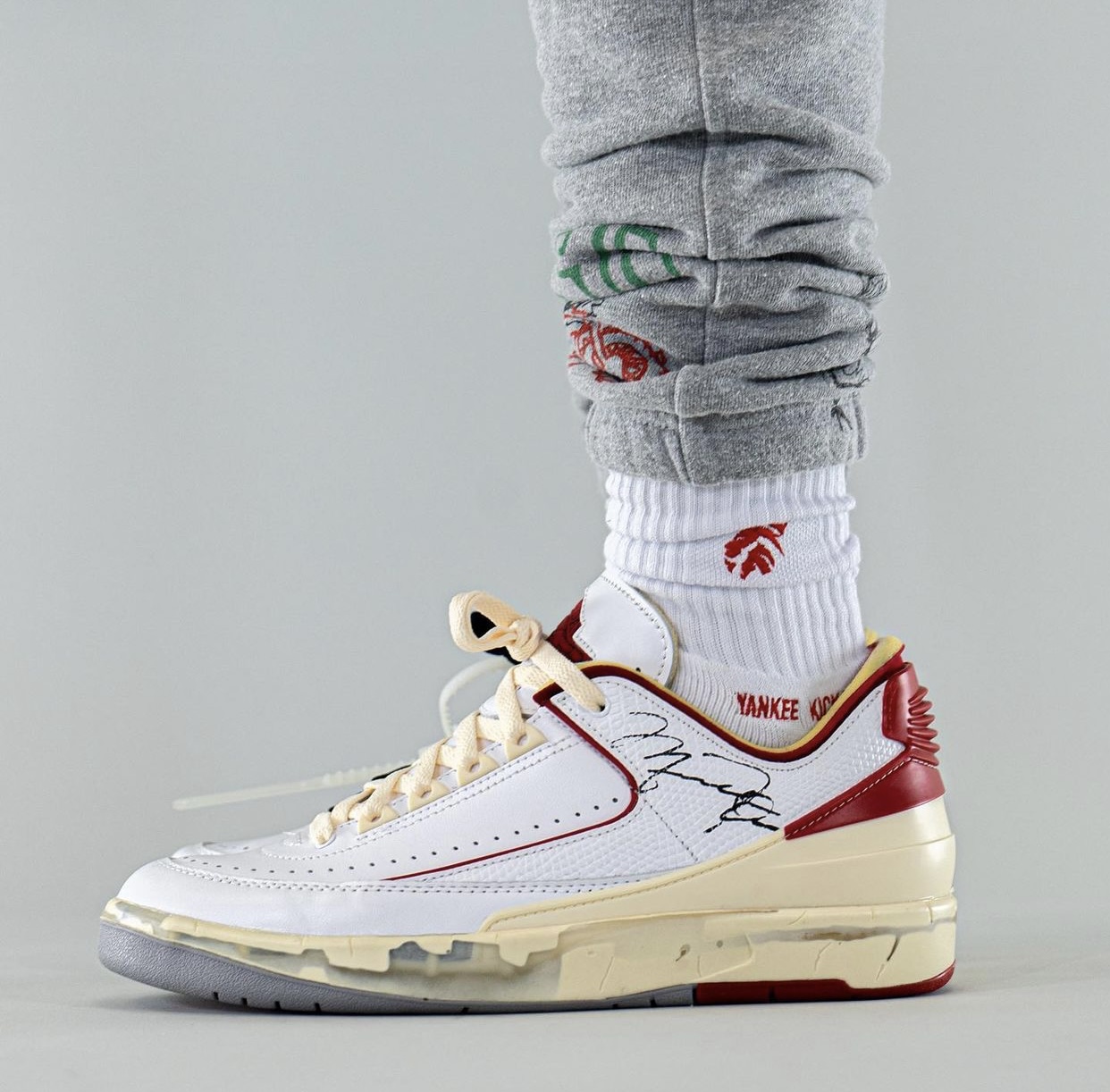 Off-White Air Jordan 2 Low White Red DJ4375-106 Release Date On-Feet