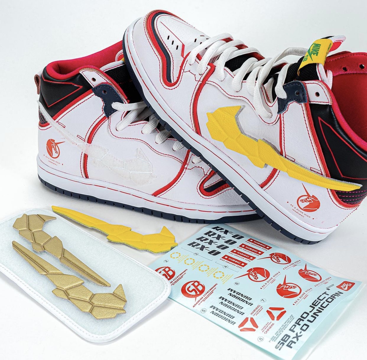 nike sb high gundam