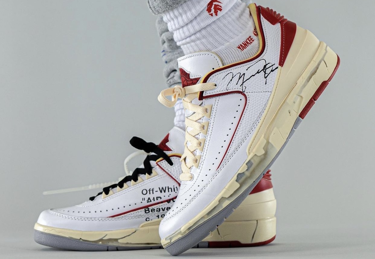 off white x aj2