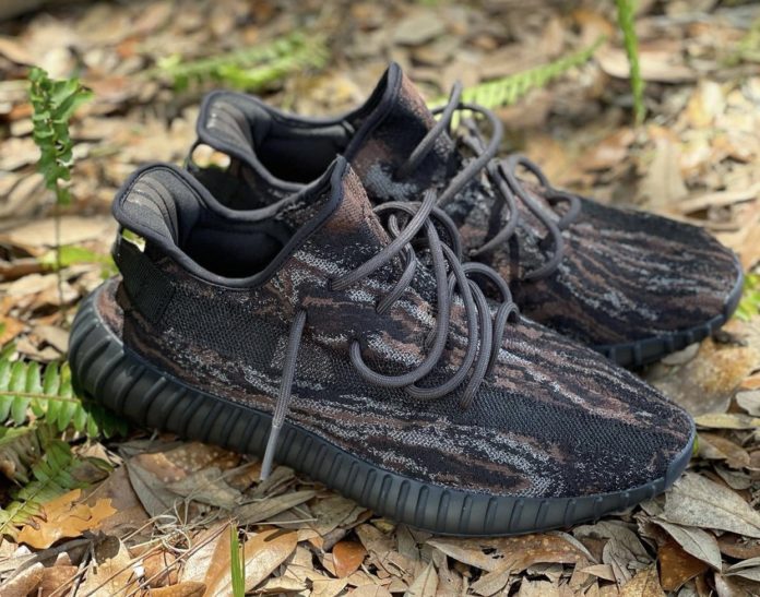 yeezy 350v2 mx rock