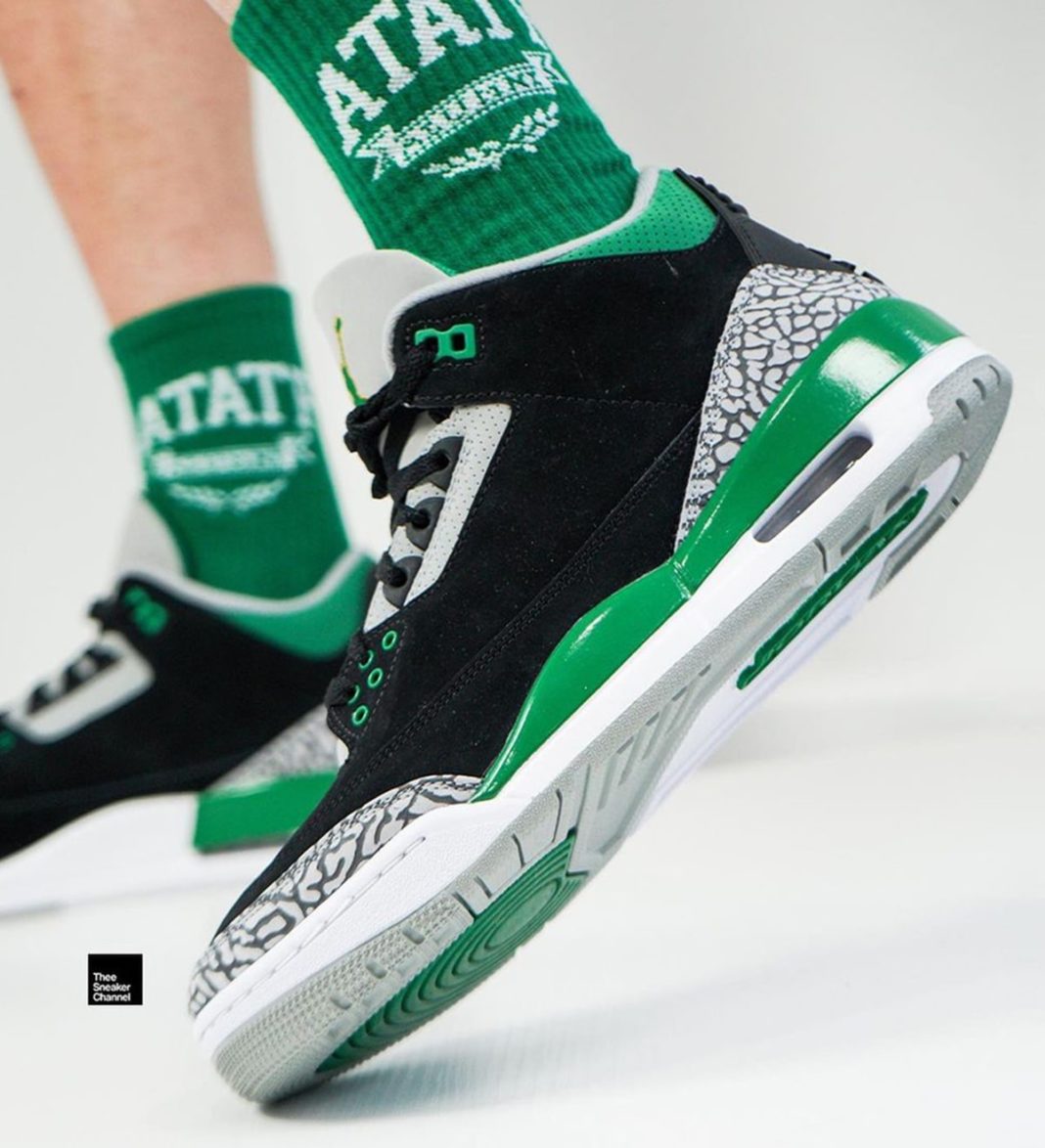 pine green jordan 3 on feet
