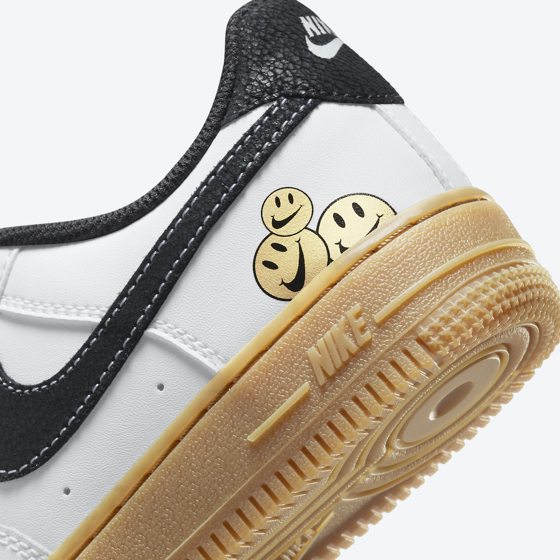nike air force 1 smiley