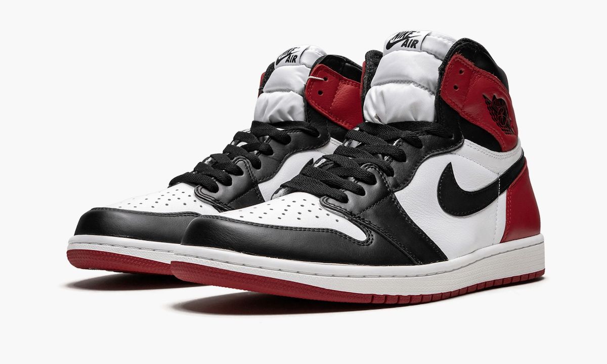 Jordan 1 chicago outlet black toe