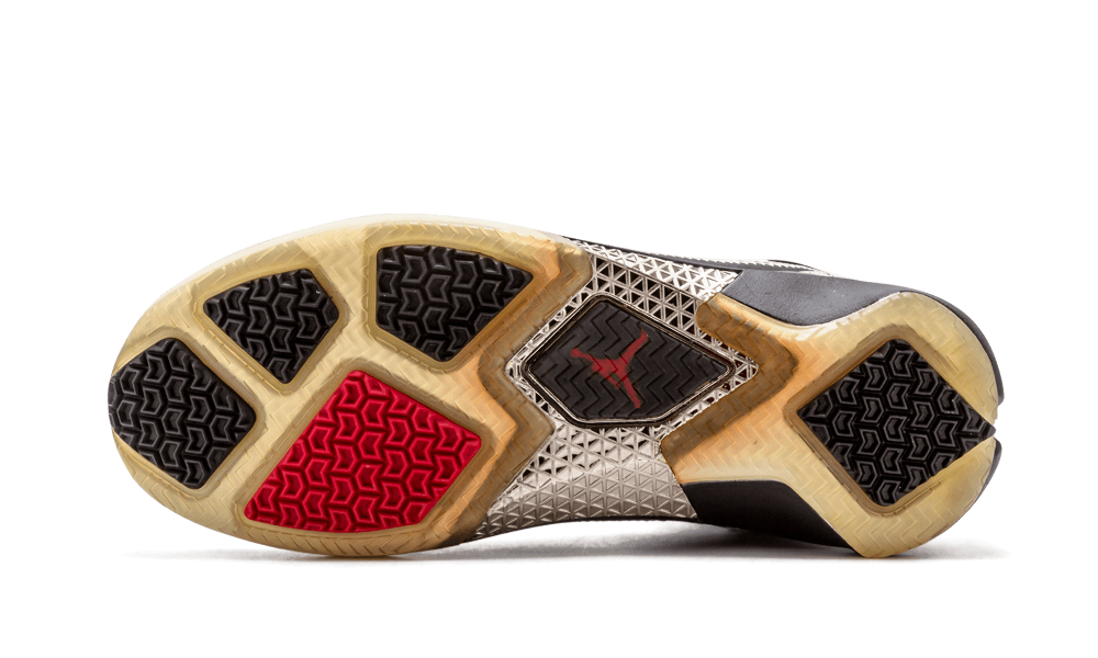 La collection Printemps Eté 2020 de Jordan Brand inclura une Air Jordan 8 Light Bone inédite 315299-161 Release Date