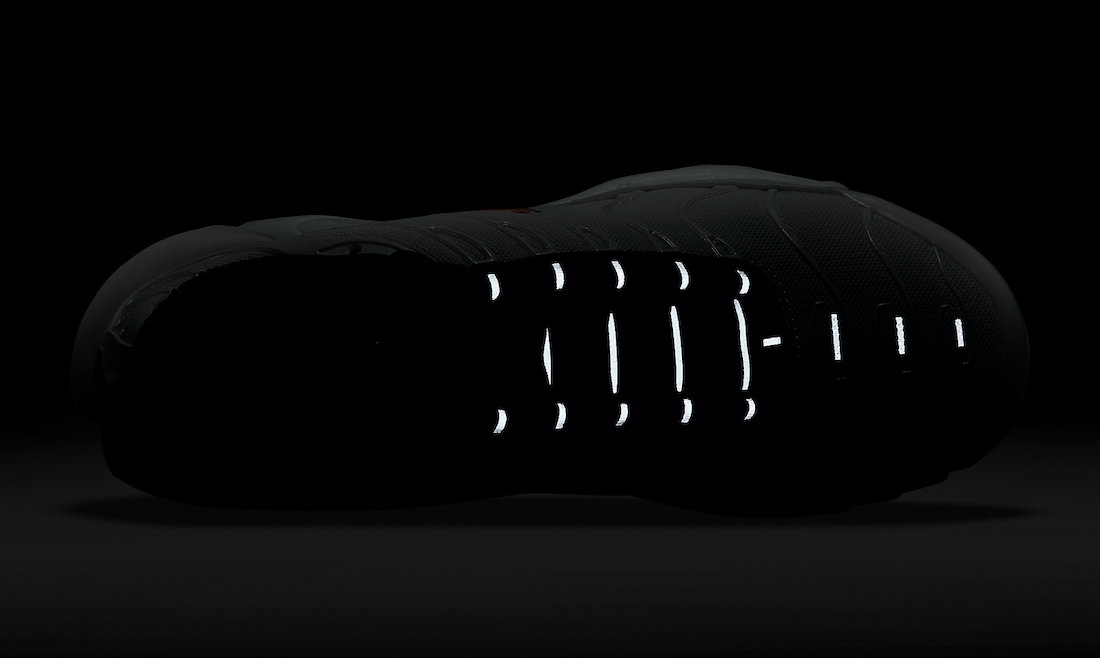 Nike Air Max Plus DQ4696-100 Release Date - SBD