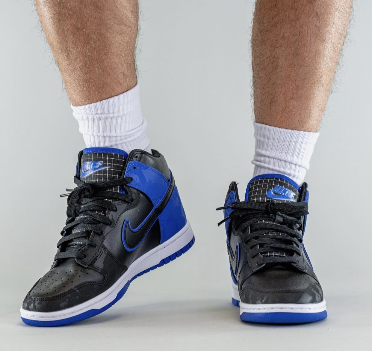 Nike Dunk High Black Hyper Royal DD3359-001 Release Date On-Feet