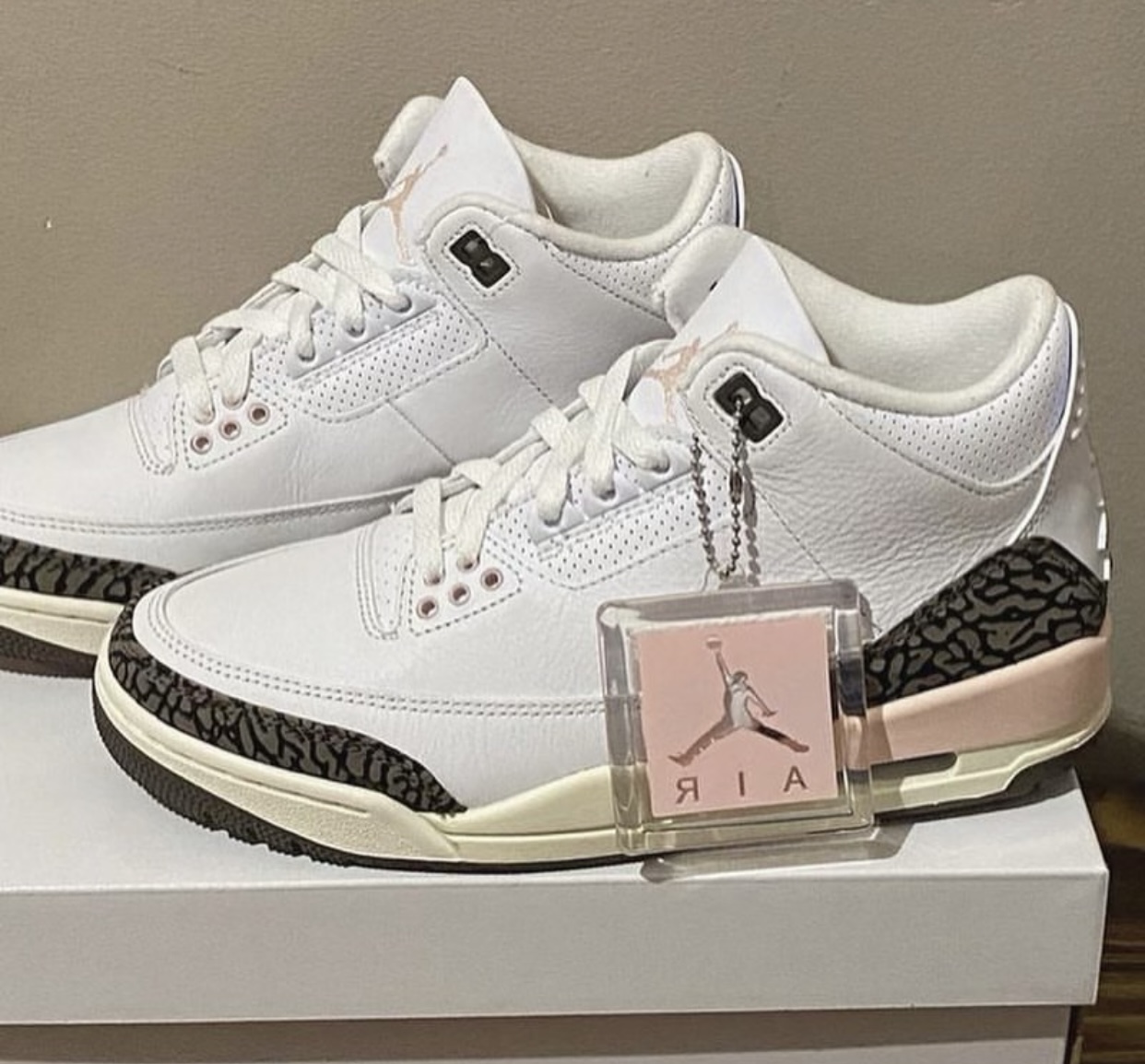 Jordan 3 mocha clearance release