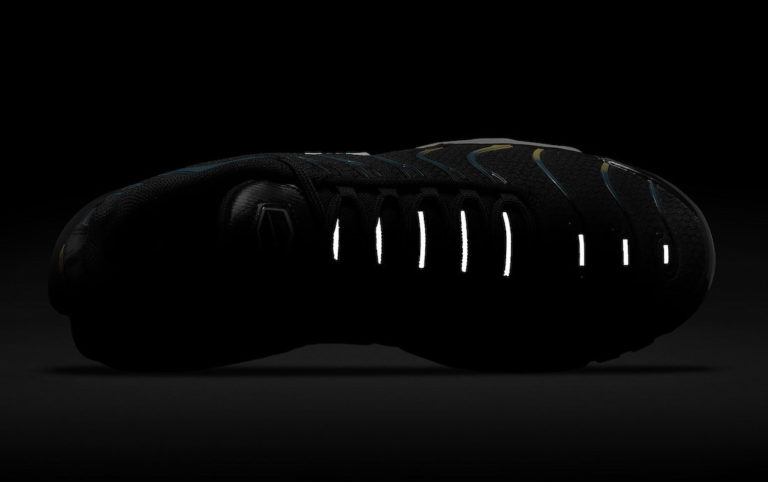 Nike Air Max Plus DH4776-001 Release Date - SBD