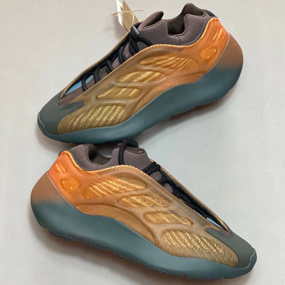adidas Yeezy 700 V3 Copper Fade Release Date Pricing 3